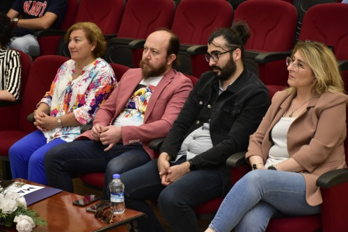 MAKÜ’de Gerçekleşen Konferansta Yapay Zekanın Özü ve İlerleyişi Konuşuldu