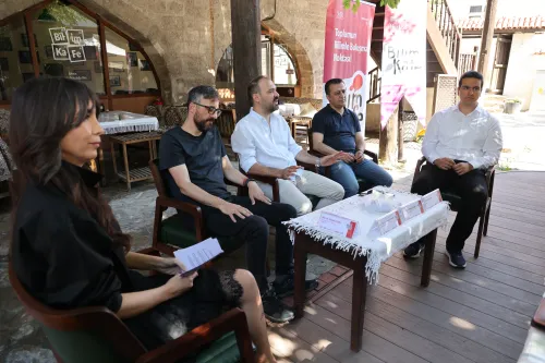 “Geleceğin Meslekleri Bilim Kafe” etkinlik dizisi Yapay Zekâ Operatörlüğü etkinliği ile başladı