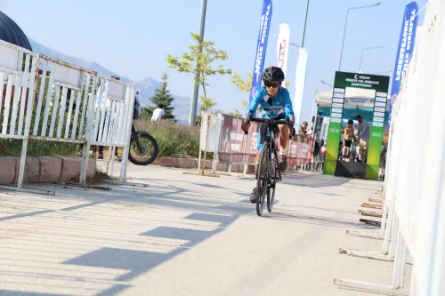 The Yeşilay Turkey Road Bicycle Championship started at MAKÜ