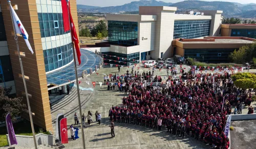 MAKÜ yeni akademik yıla dünyada ilk 500 hedefiyle başladı