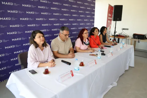 The role of the family in university life was discussed at MAKÜ Science Cafe