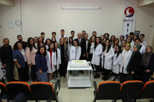 MAKÜ Chemistry Department students wore their white coats